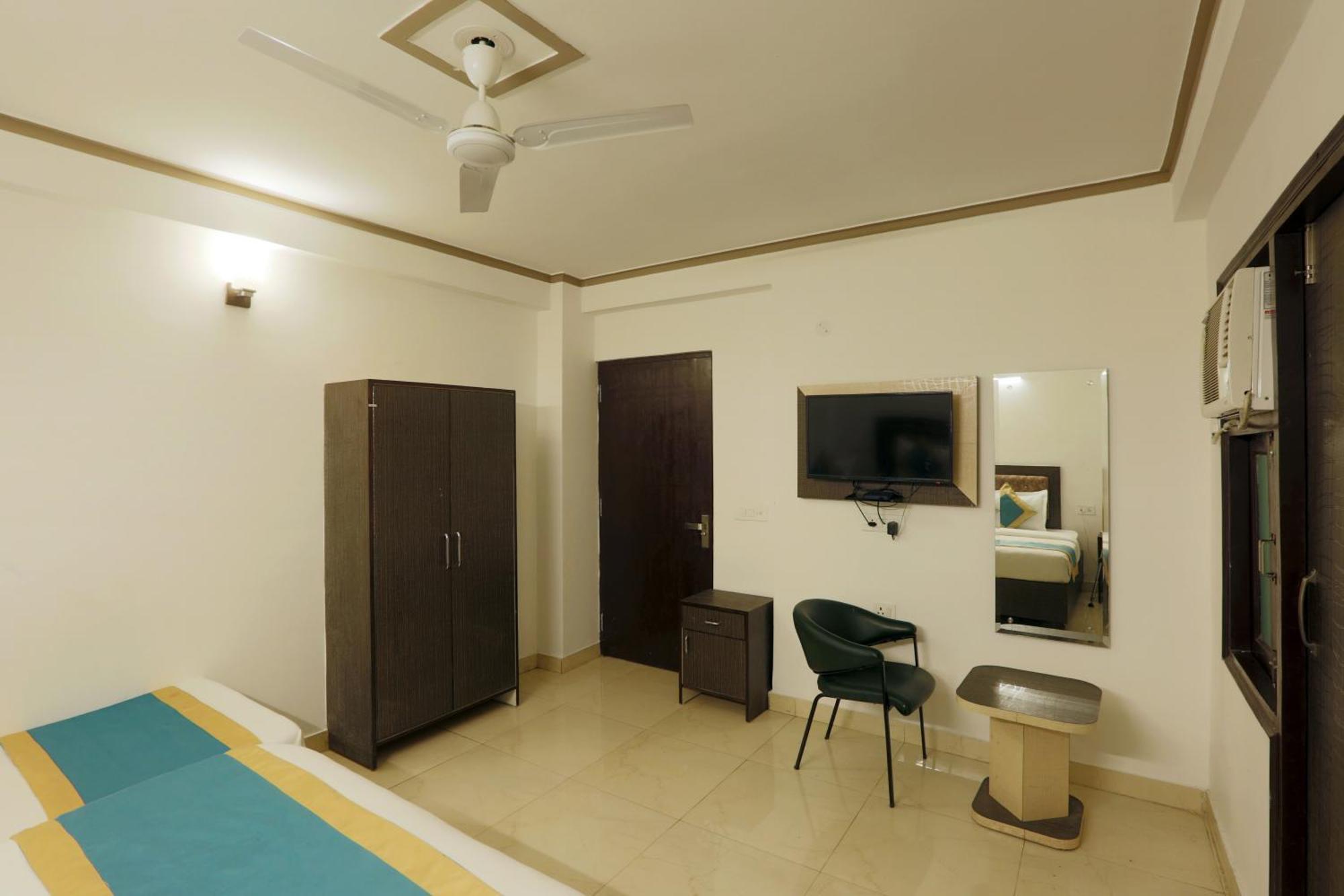 Hotel The Ocean Near Igi Airport New Delhi Bagian luar foto